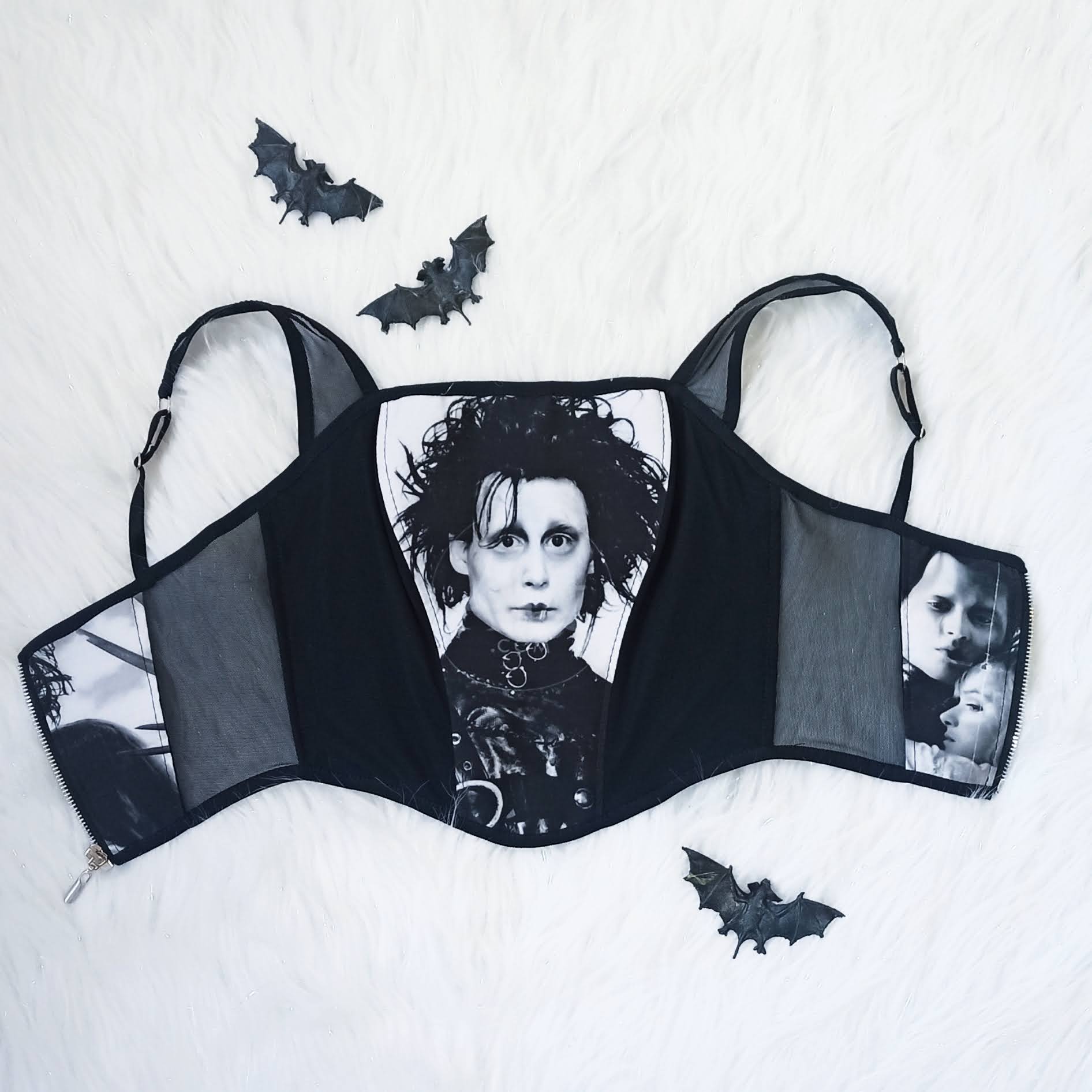 Top Corset «Scissorhands Embrace»